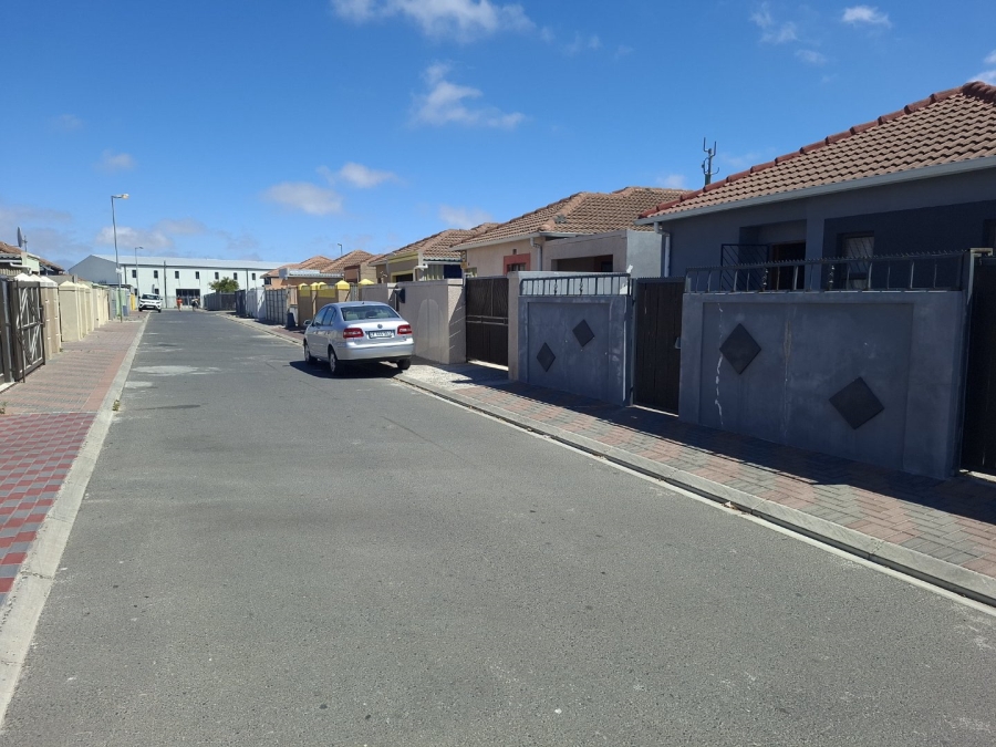 3 Bedroom Property for Sale in Delft South Western Cape